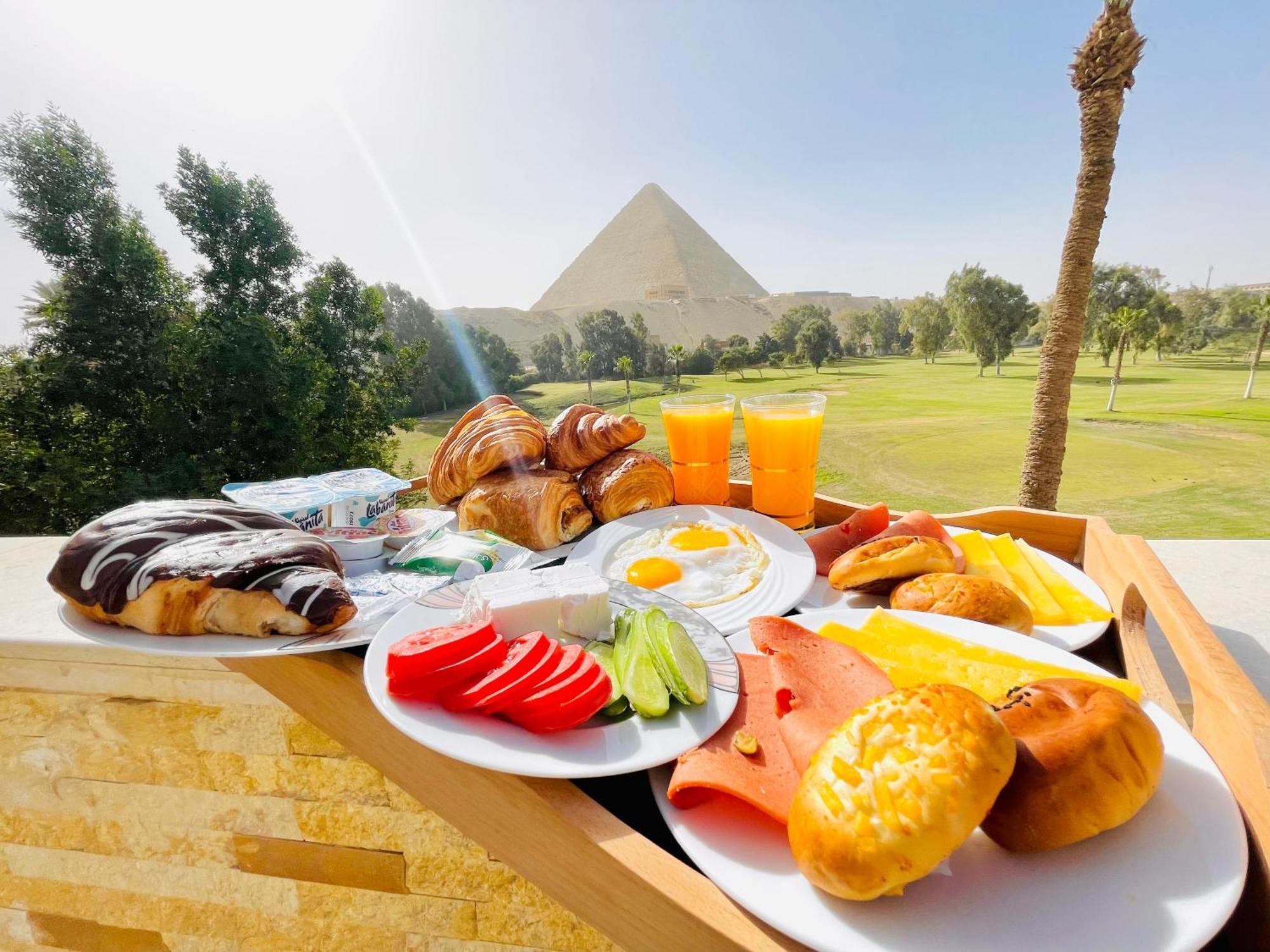 Glamour Pyramids View Kafrat al Jabal Bagian luar foto