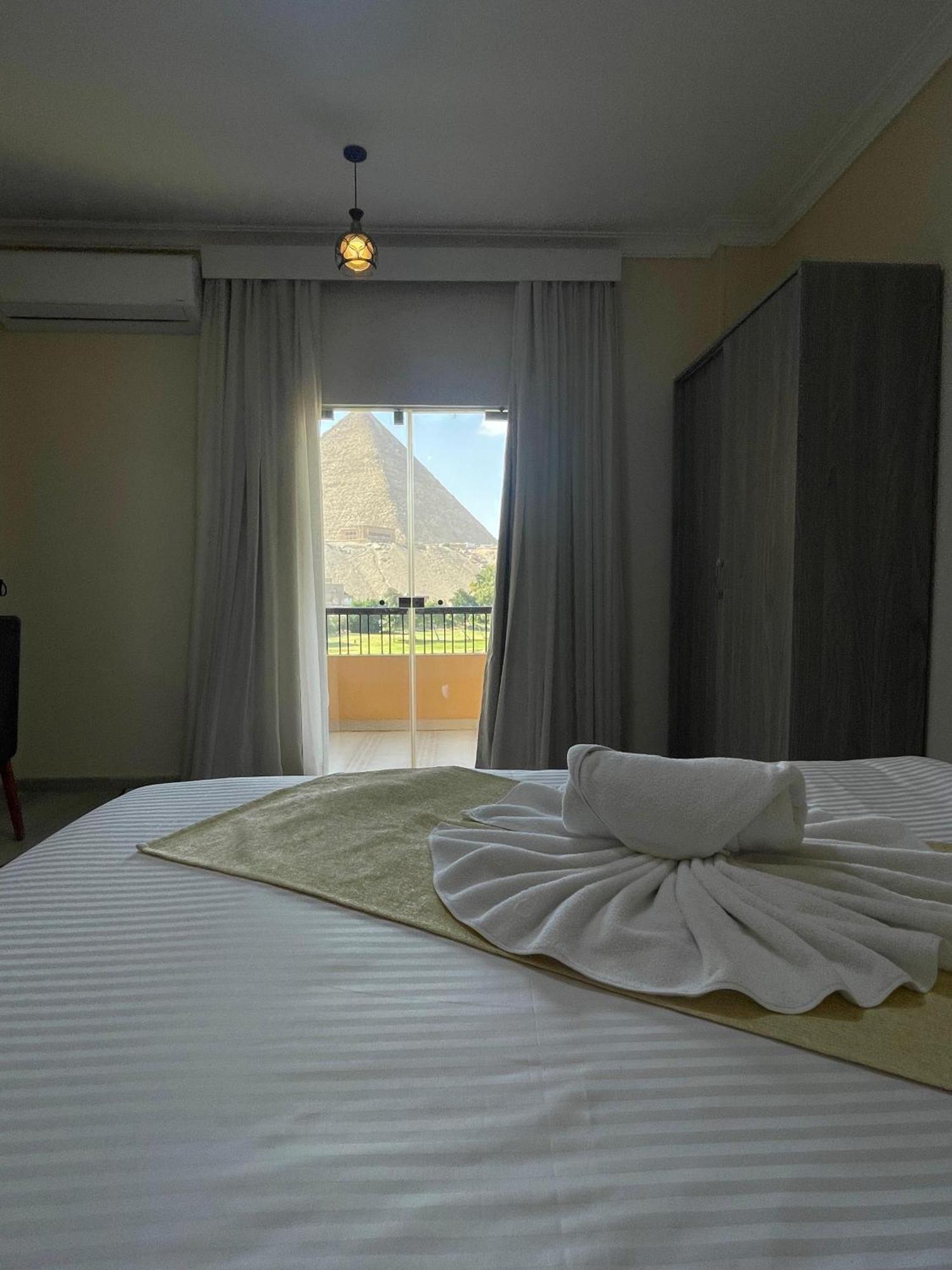 Glamour Pyramids View Kafrat al Jabal Bagian luar foto