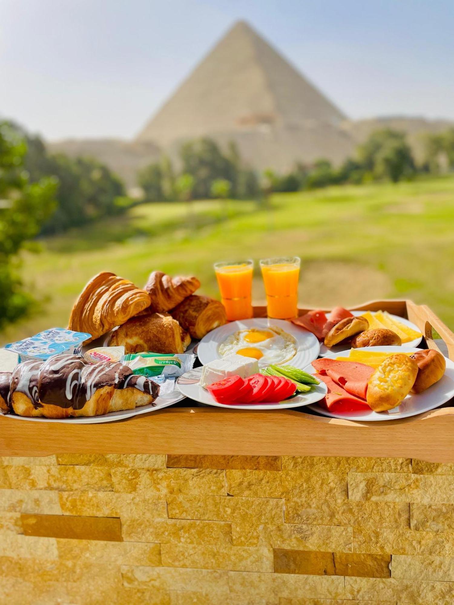 Glamour Pyramids View Kafrat al Jabal Bagian luar foto